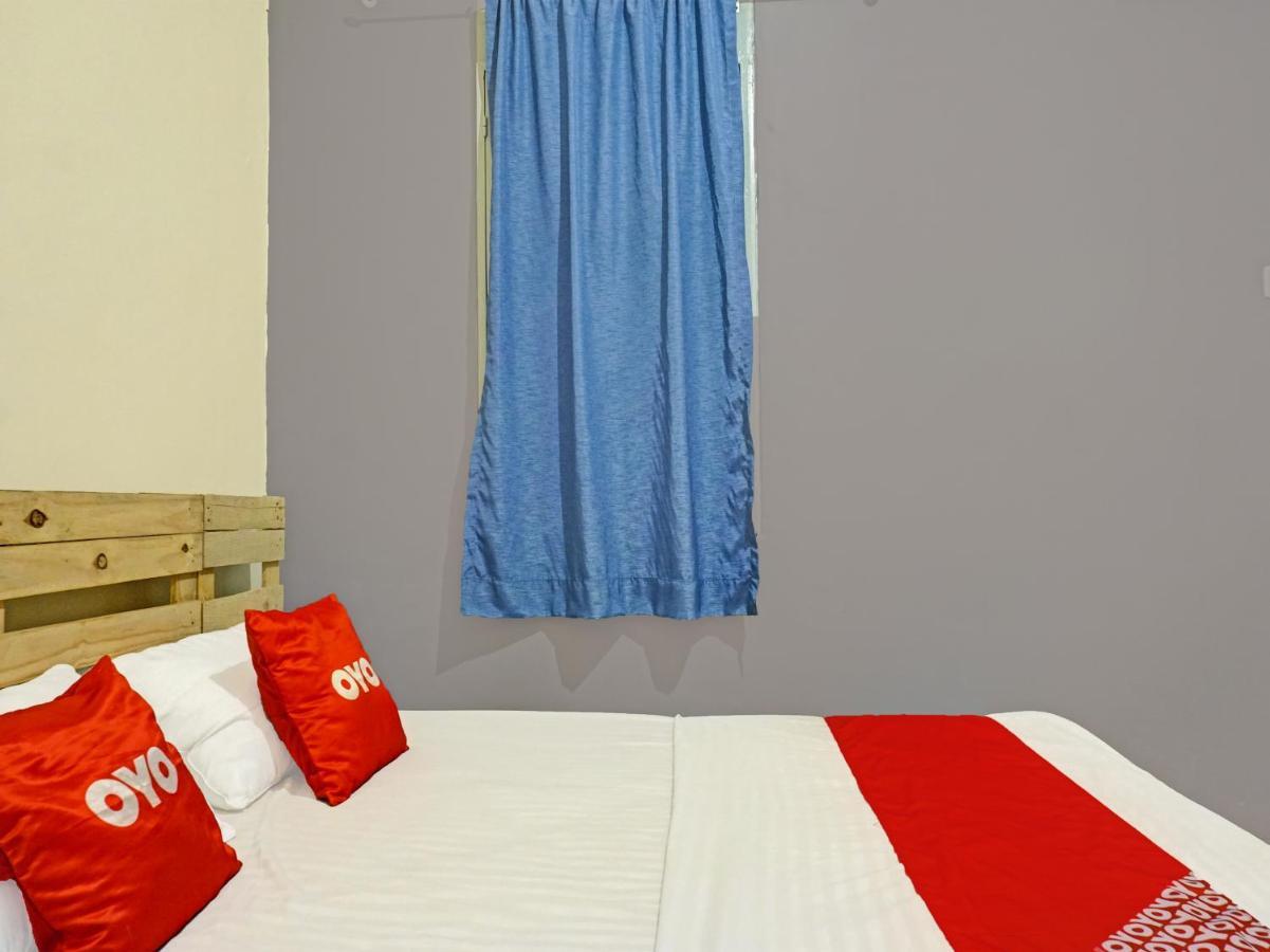 Hotel Oyo 91658 Luci'S House Dżakarta Zewnętrze zdjęcie