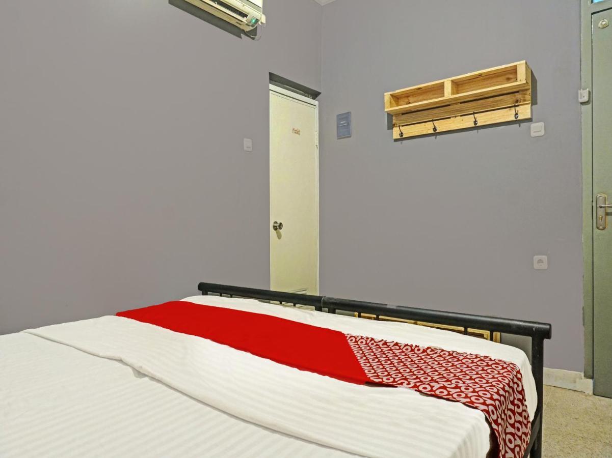 Hotel Oyo 91658 Luci'S House Dżakarta Zewnętrze zdjęcie